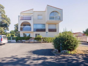 Apartment Les Fées de Mirbois by Interhome